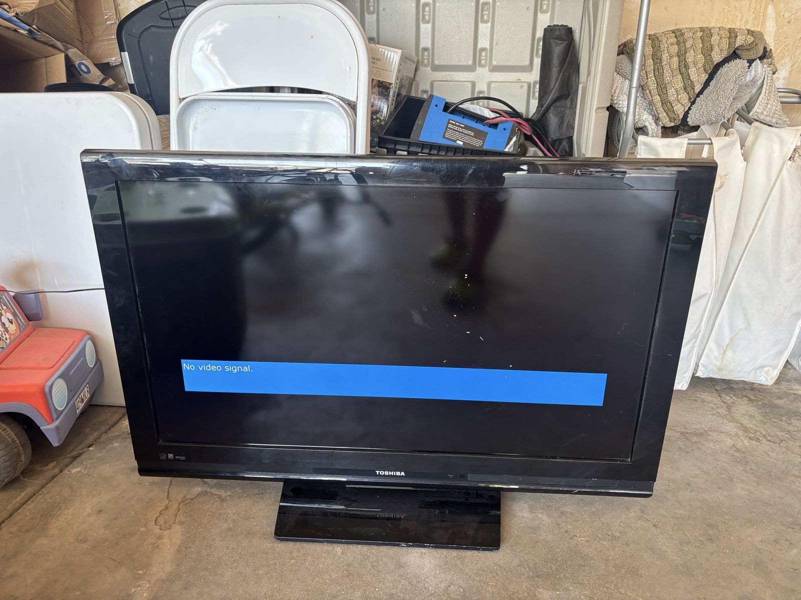Toshiba Flat Screen HDTV with Stand - Black