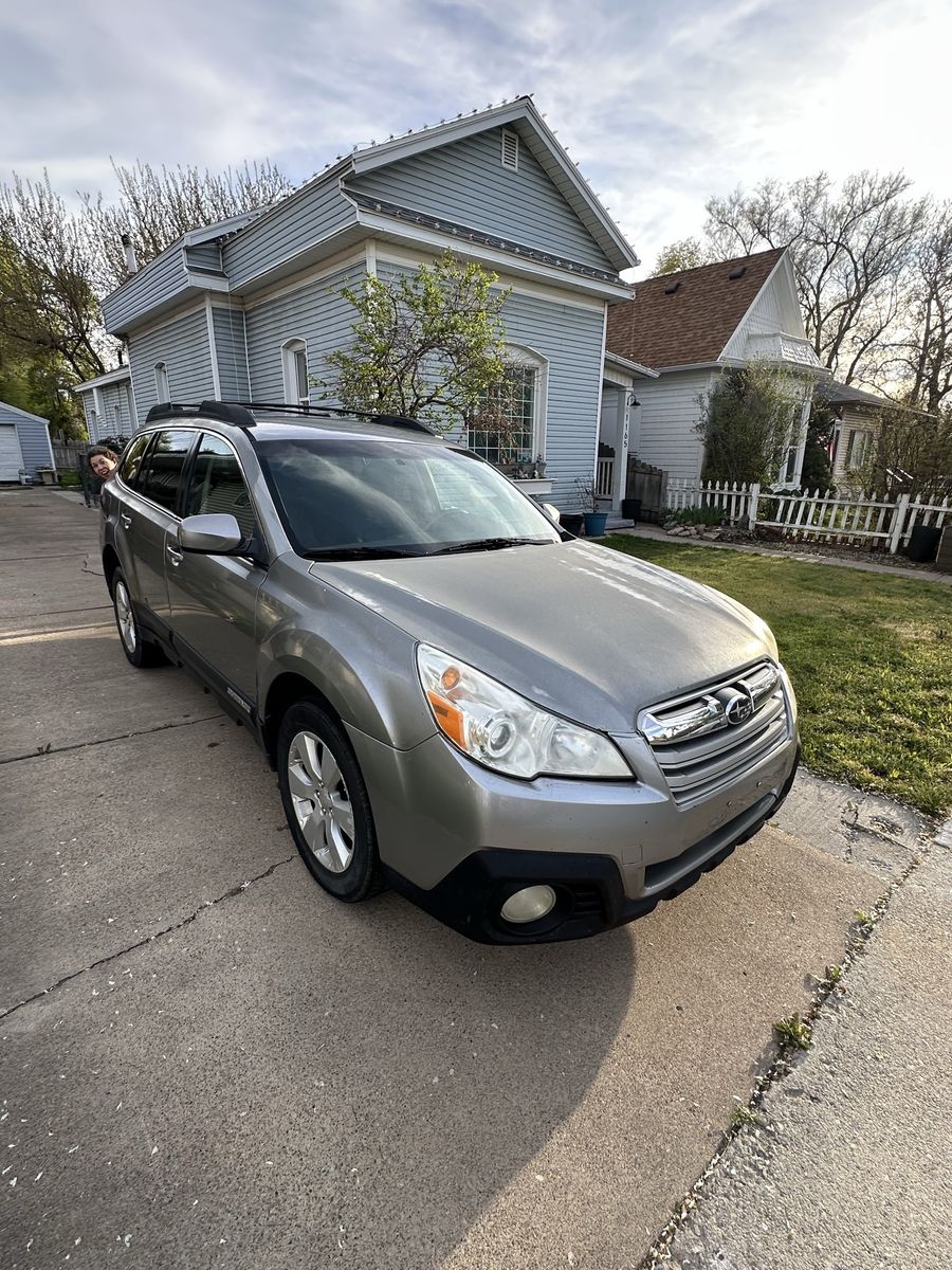 2011 Subaru Outback 2.5i Premium