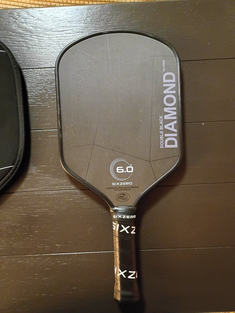 Six Zero Double Black Diamond Control 16mm Pickleball Paddle with Cover. Used, but very good condition
