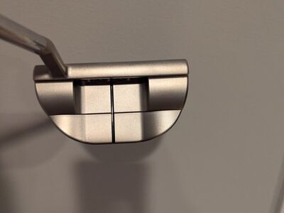 Scotty Cameron special select fastback 1.5 putter