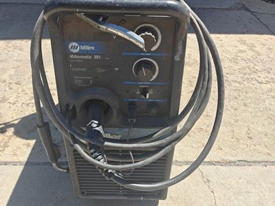 Miller 251 Mig Welder with spool gun