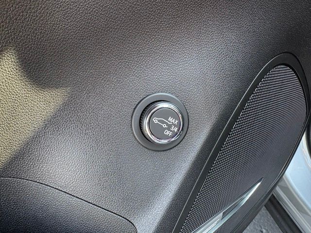 Main image 22