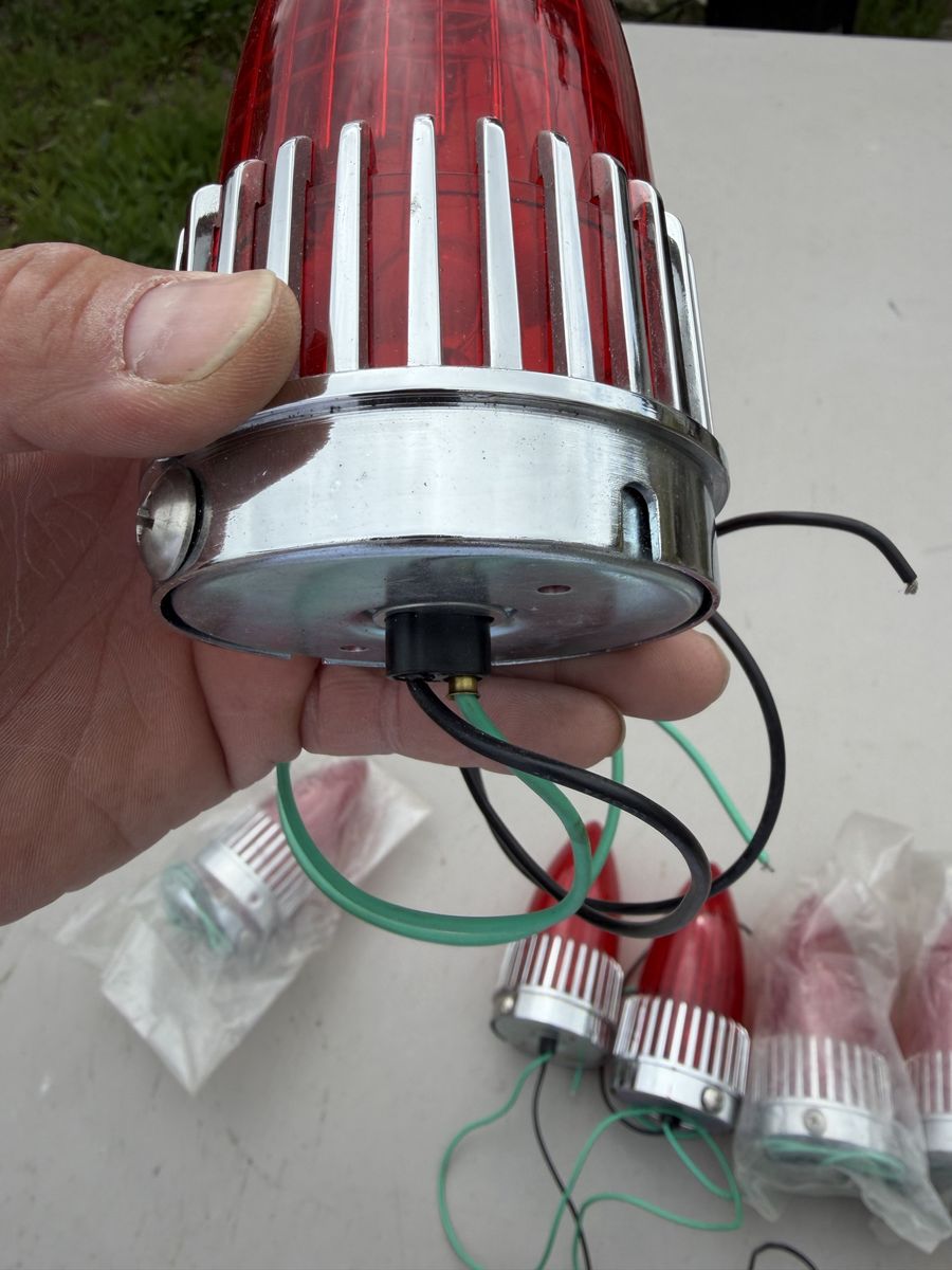Main image 2