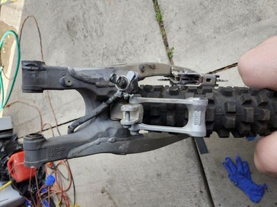 swing arm and rear brake 2007 YZ450F