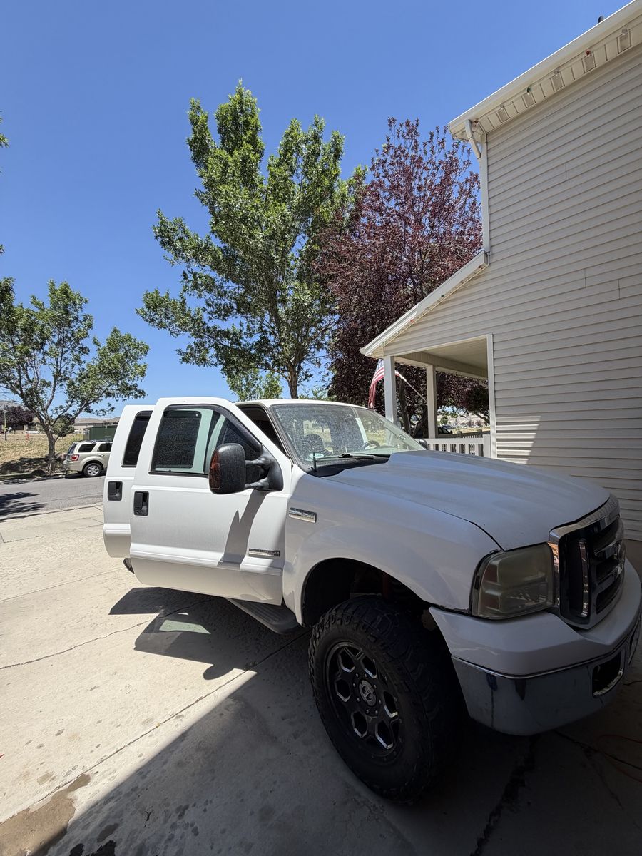 2005 Ford F-350 Lariat