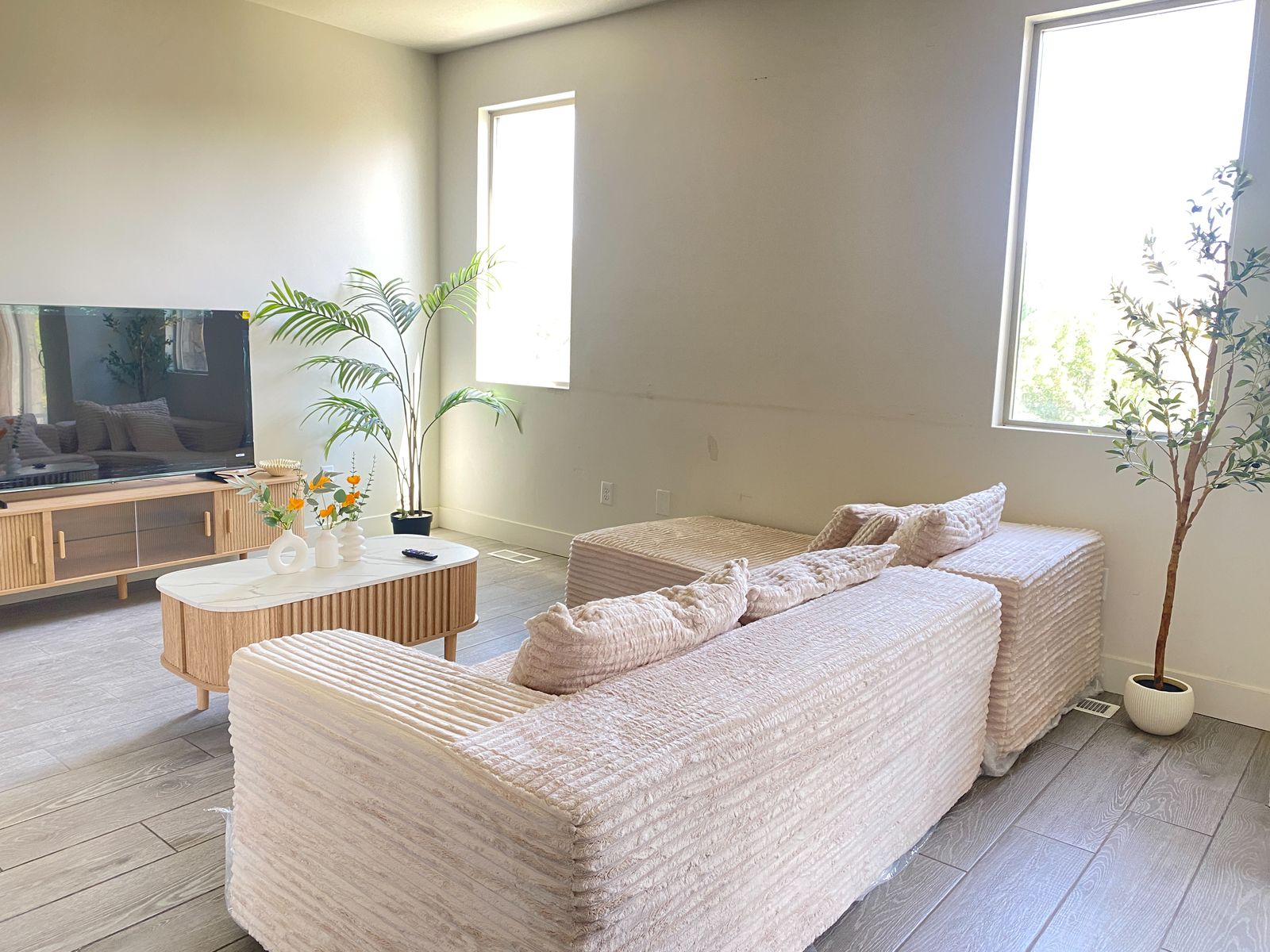 Huge Female Primary Bedroom in Lehi/Saratoga Springs
