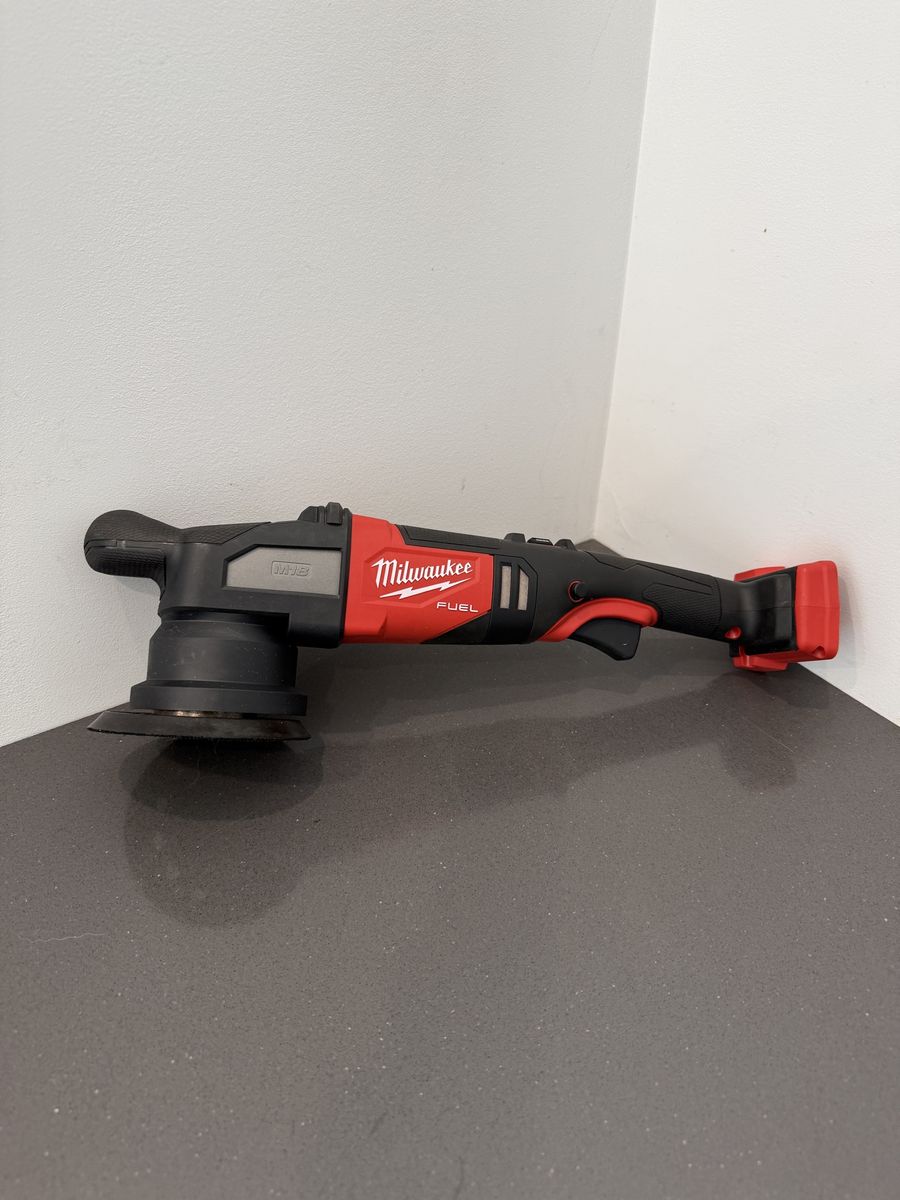 Milwaukee 15mm DA Polisher