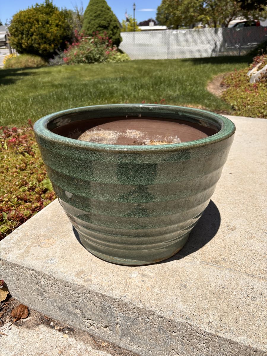 Green Ceramic Pot