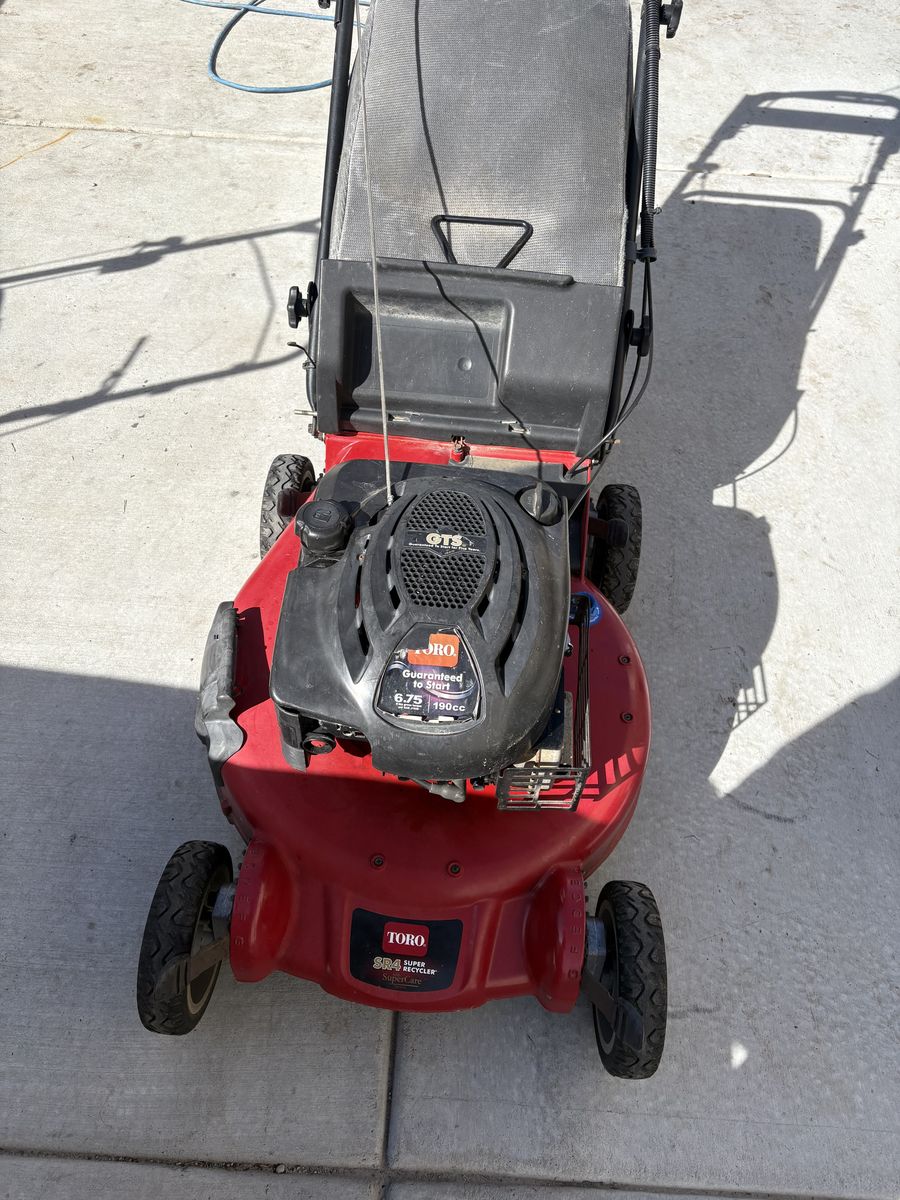 TORO Personal Pace mower ( 6.75 motor