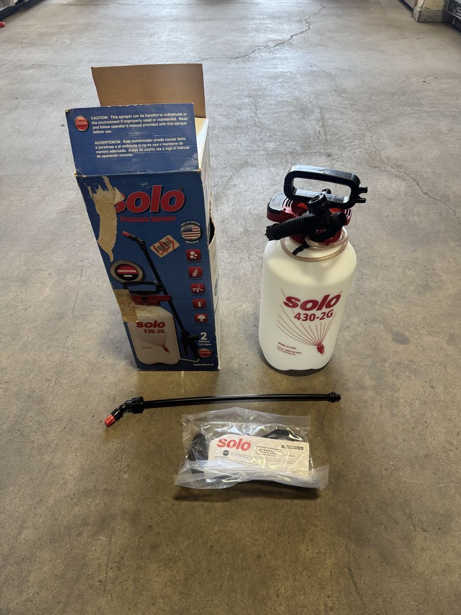 SOLO 2 Gallon Tank Sprayer
