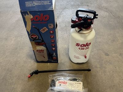 SOLO 2 Gallon Tank Sprayer