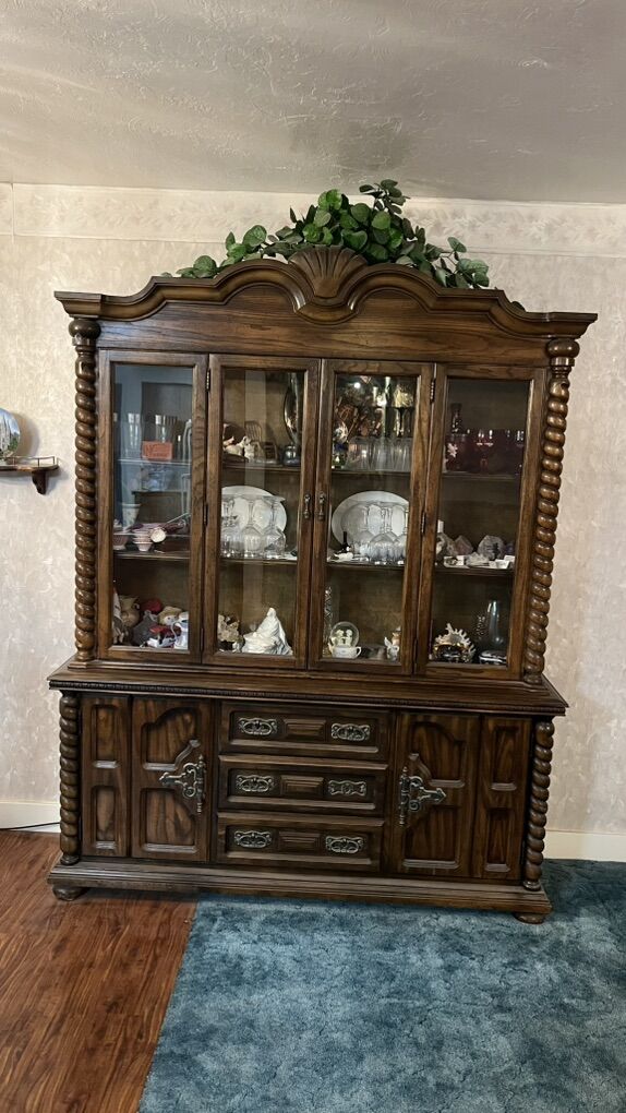 Wood China Hutch