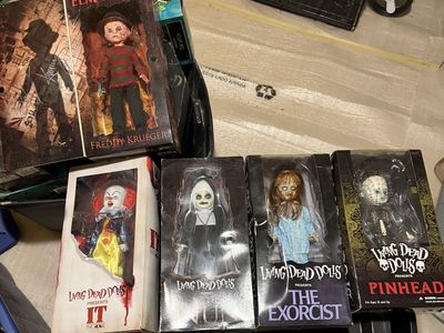Living dead dolls