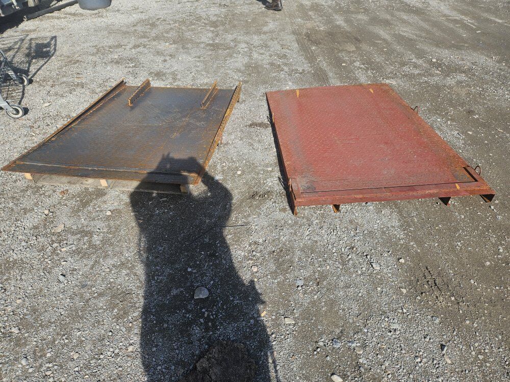 Heavy Duty Steel Ramps – Set of 2 (64” x 44”)