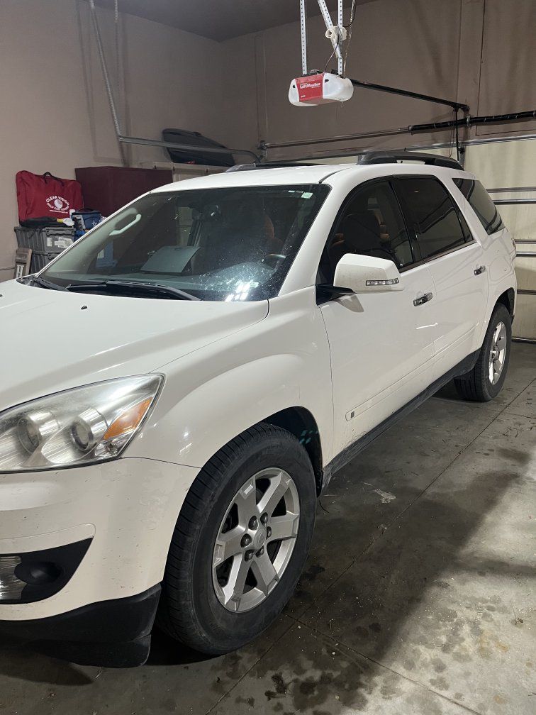 2008 Saturn Outlook XR