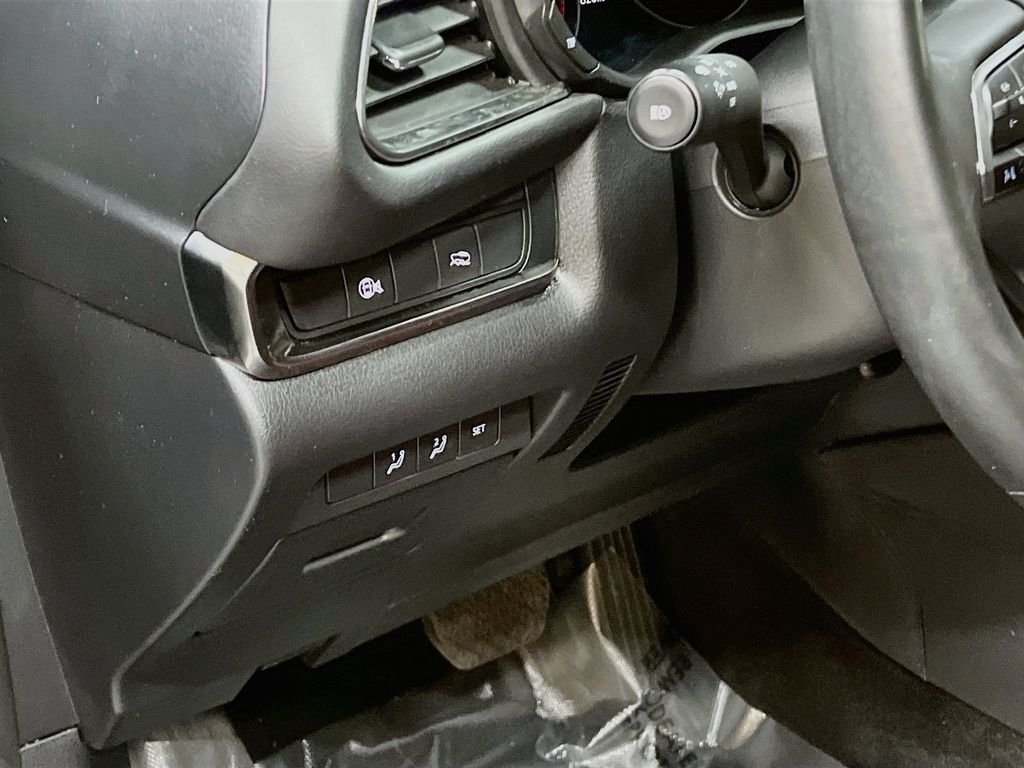Main image 10