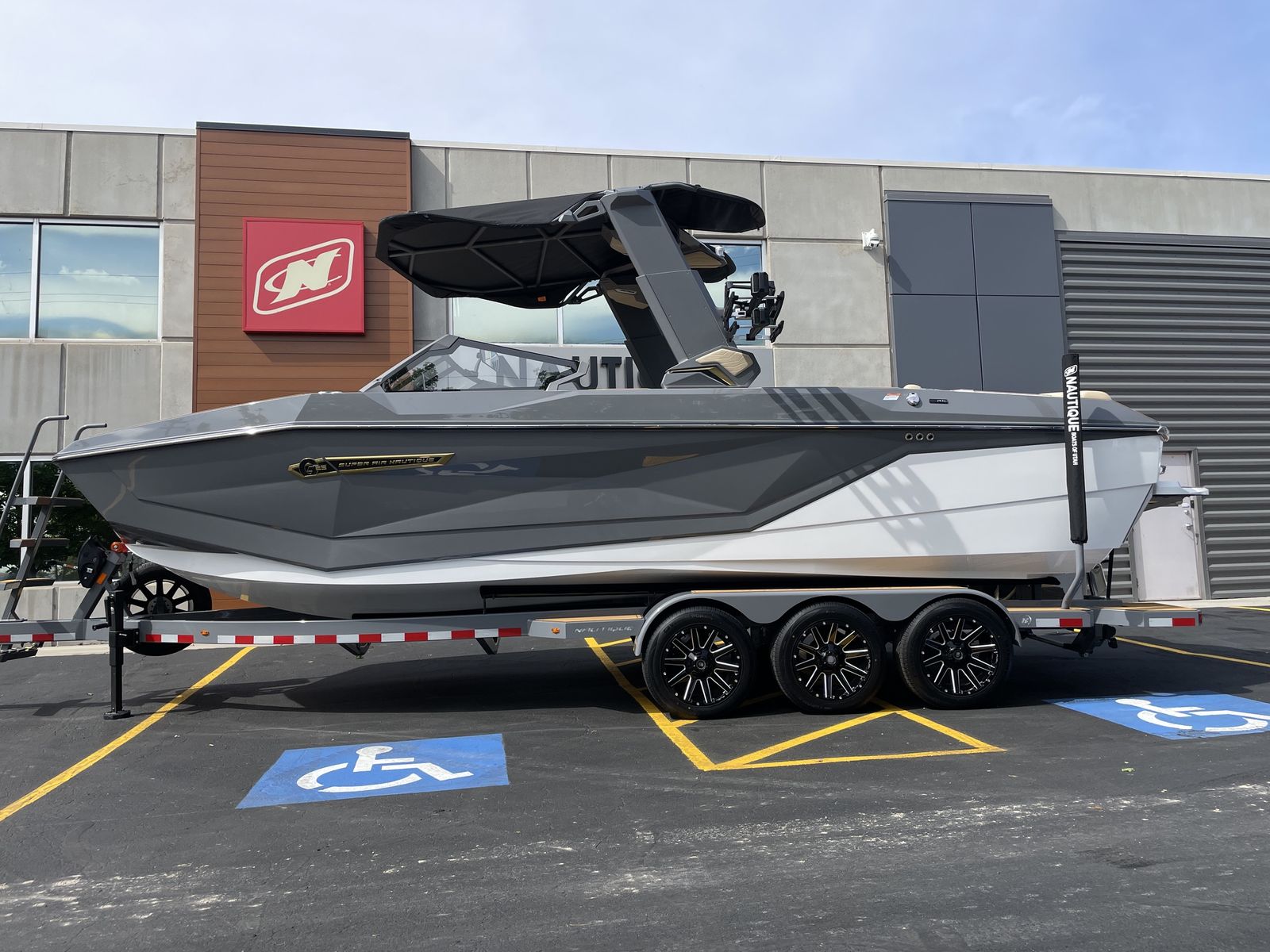 2026 Nautique G25 with ZZ8S 630HP SuperCharged Power Plant.