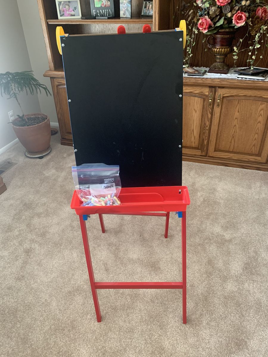 Kids Double-Sided Art Easel - Whiteboard & Chalkboard with Art Supply Tray