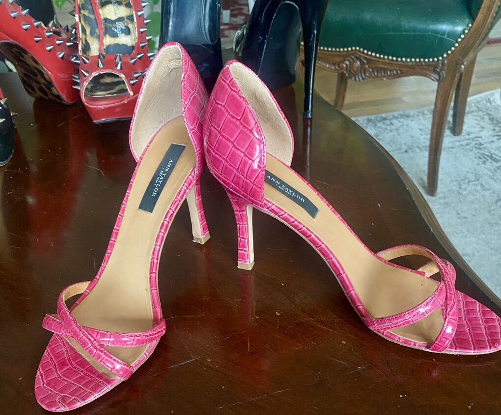 Ann Taylor Stephanie Dorsey Leather Pumps Sz7