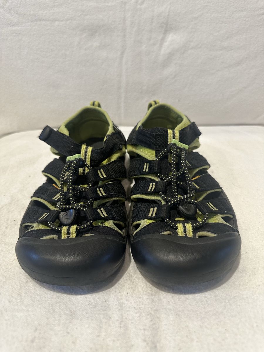 Keen youth, size 4 black with lime, green trim, washable, hiking sandals