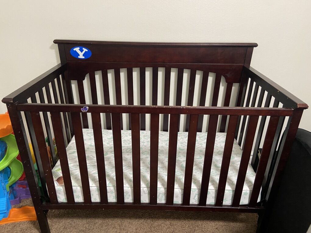 Wood Crib