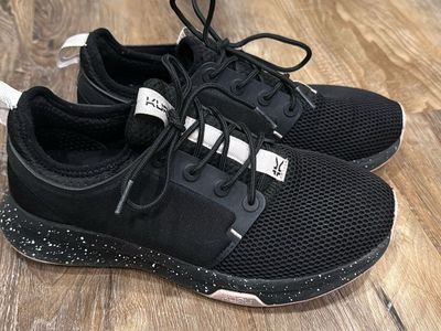 Women’s Kuru size 8.5