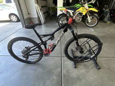 Specialized Stumpjumper Full Suspension Mountain Bike Black