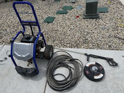 Yamaha 3000 PSI 2.8 GPM Gas Pressure Washer with Surface Cleaner & Hose - Used