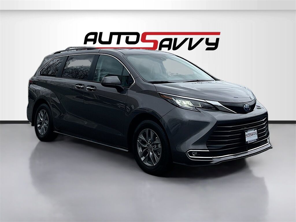 2024 Toyota Sienna XLE 7-Passenger