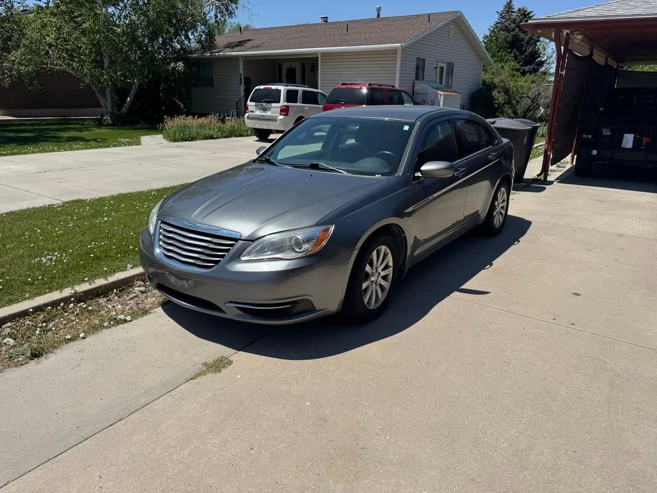 2013 Chrysler 200 Touring