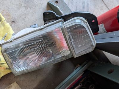 1996 Geo tracker headlight assembly