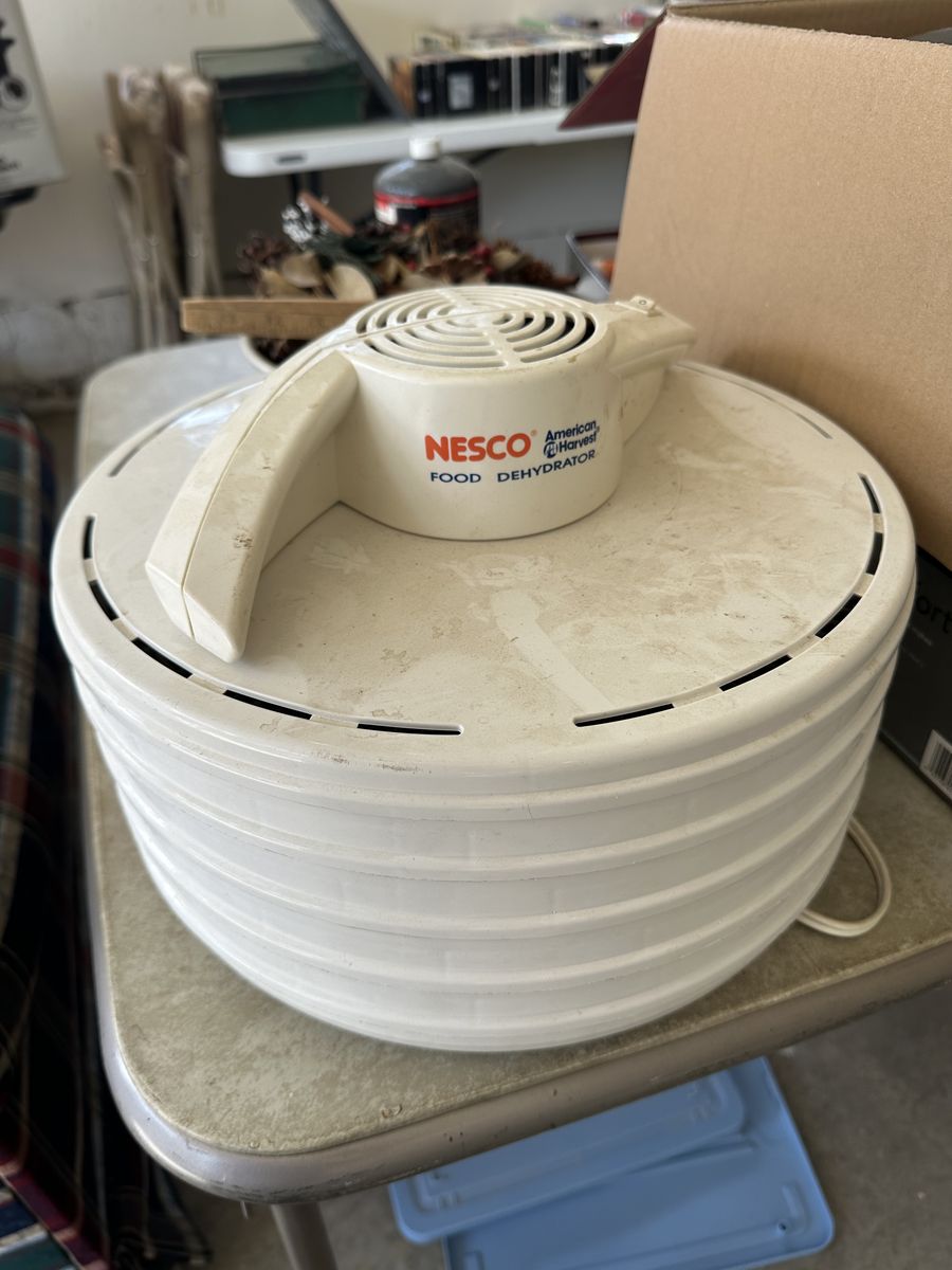Dehydrator