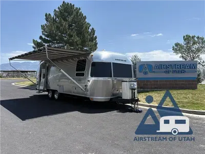 Used 2019 Airstream Globetrotter 27FB Twin