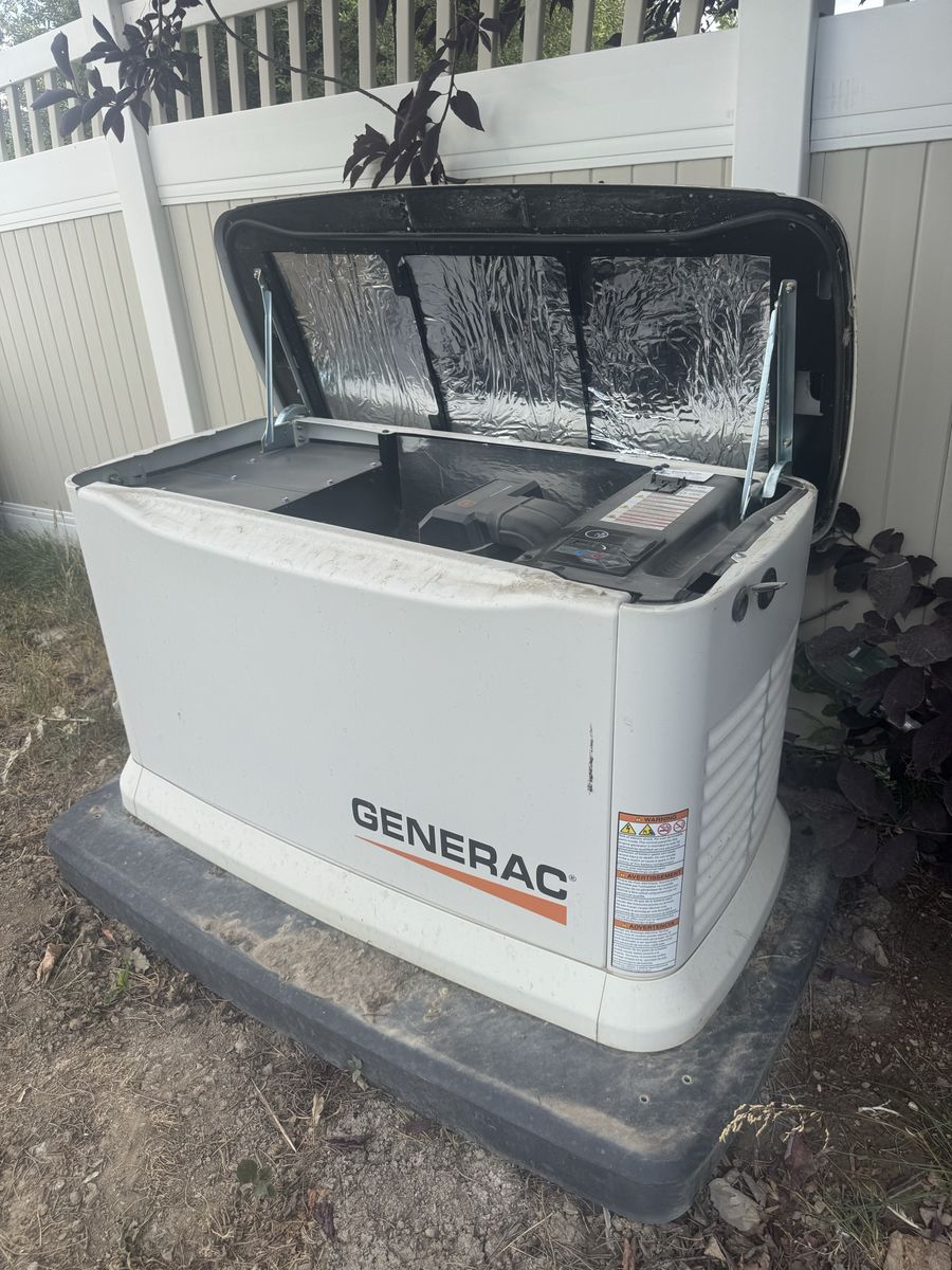 Complete Generac Guardian 24kW Standby Generator & Like-New 500 Gallon Propane Tank (82% Full)