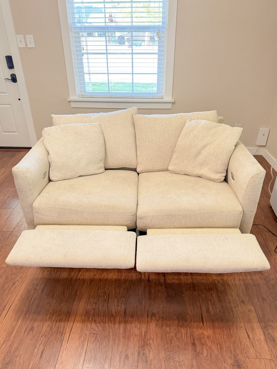 Cream Power Reclining Loveseat – Super Comfy & Modern
