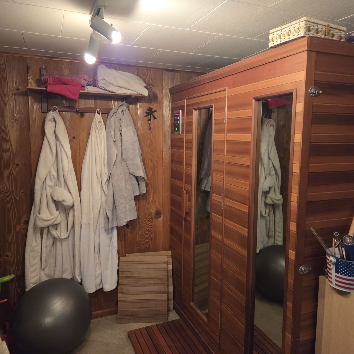 Health Mate 3- Person InfraRed Sauna