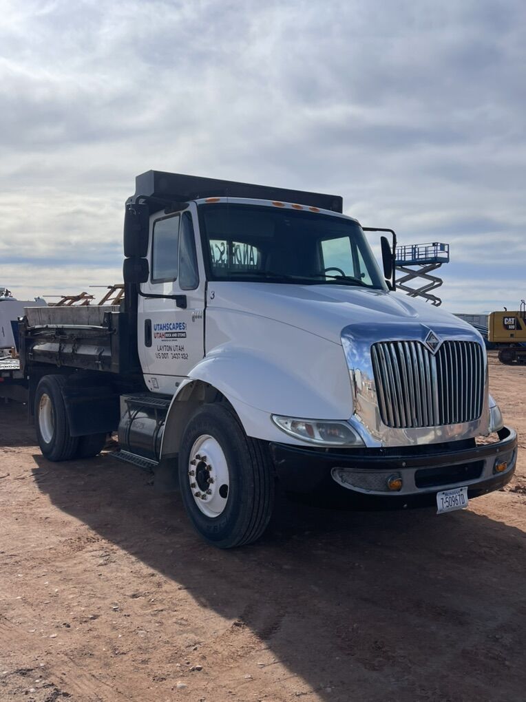 2008 International 8600 Dump truck