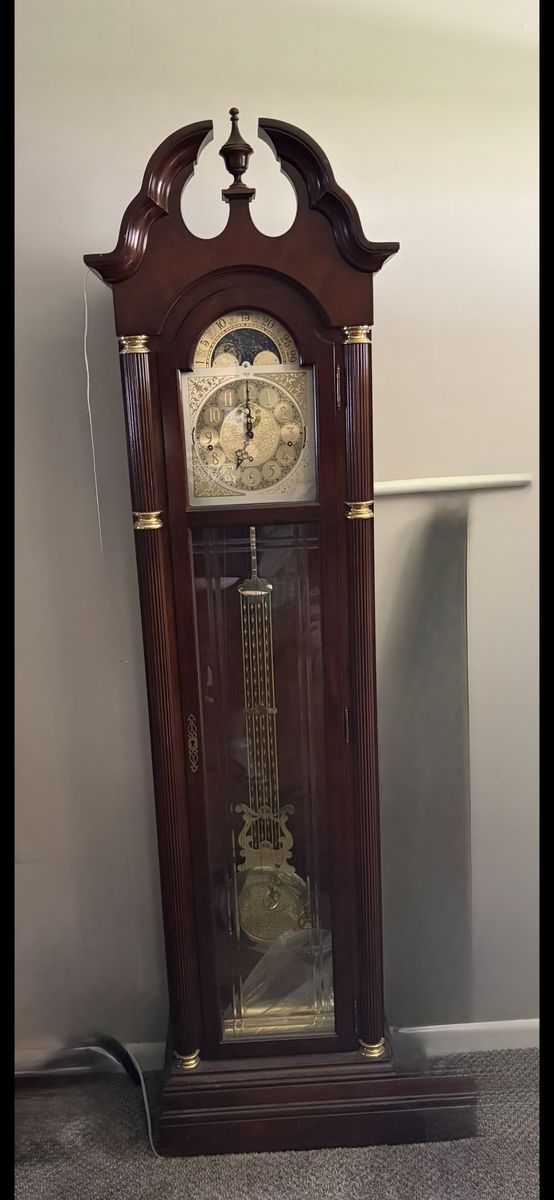 Colonial Sligh Grandfather Clock