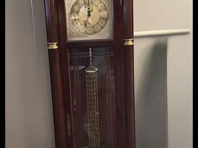 Colonial Sligh Grandfather Clock