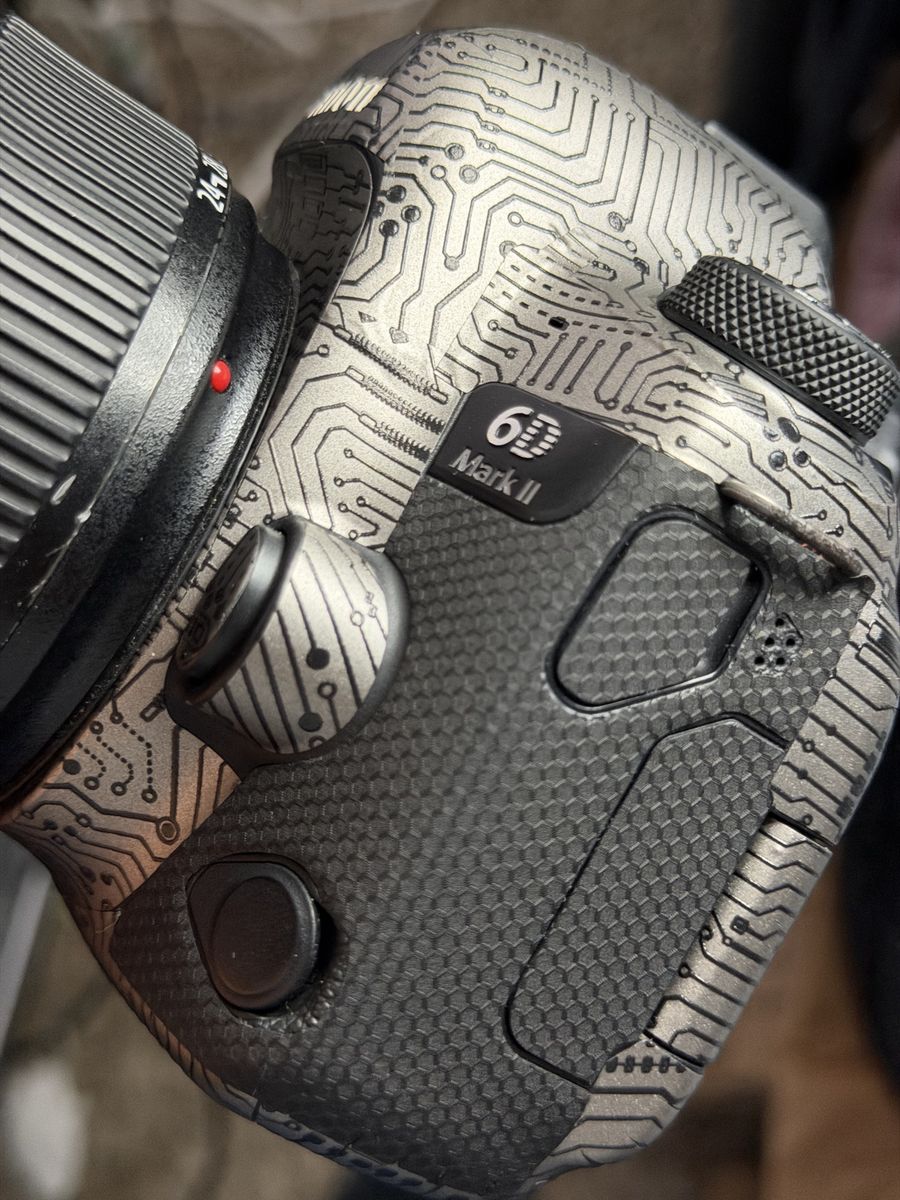 6d ii, 41k shots, 24-70 ii