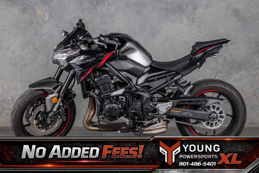 2023 Kawasaki Z900 ABS Metallic Black/Graphite Gray/Flat Black