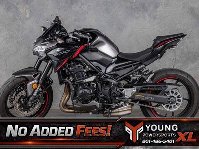 2023 Kawasaki Z900 ABS Metallic Black/Graphite Gray/Flat Black