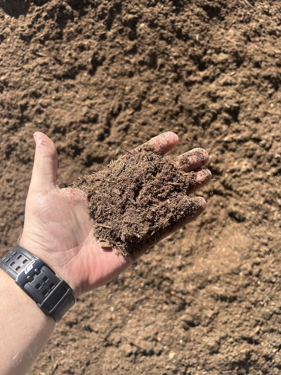 Garden Mix Delivered - Topsoil / Compost / Peat