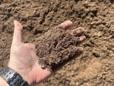 Garden Mix Delivered - Topsoil / Compost / Peat