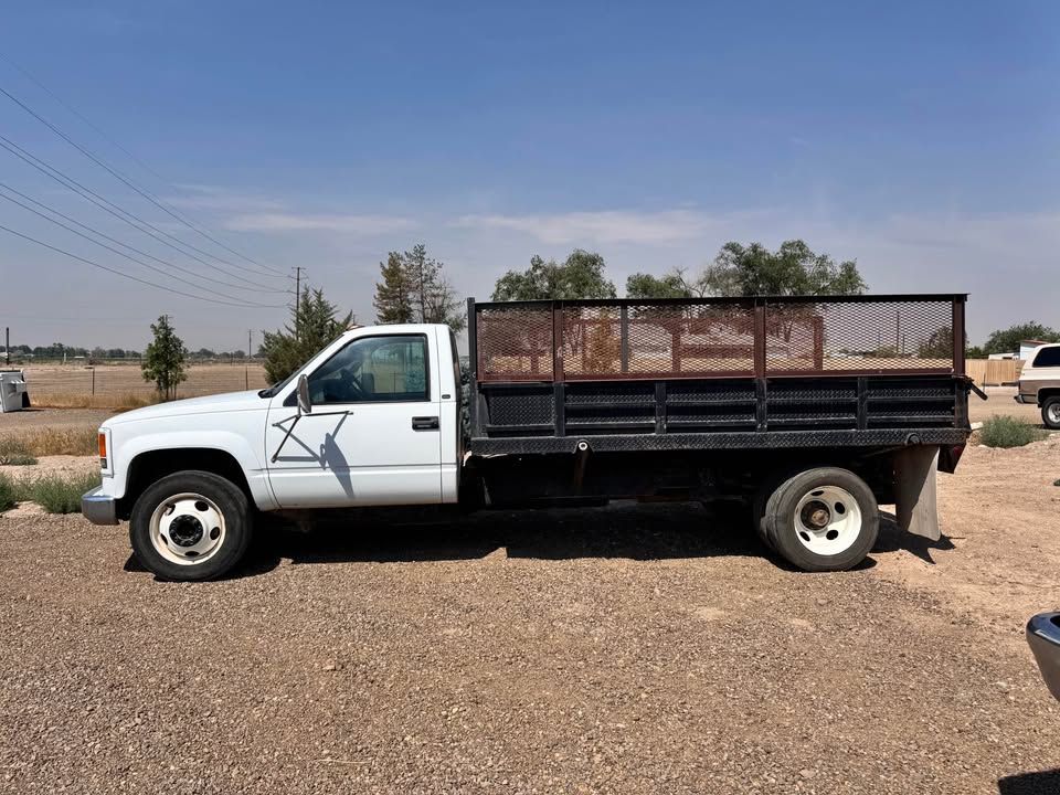 1998 Chevrolet 1 Ton Dump Bed