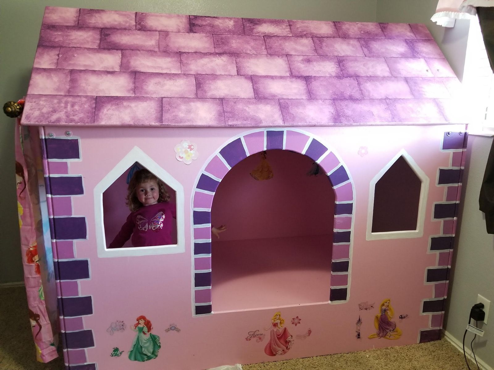 Little girls princess Bed frame, Located in Logan