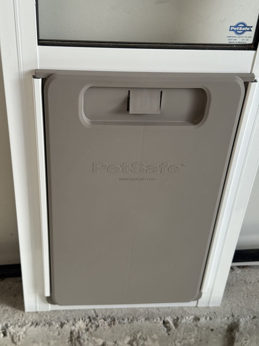 Main image 6