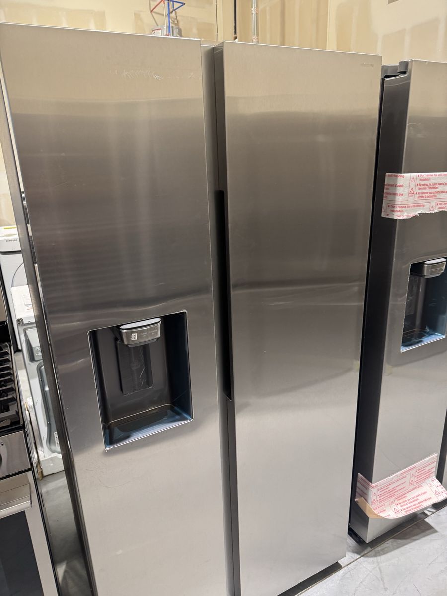 New scratch and dent Samsung 22 cu. ft. Counter Depth Side by Side Refrigerator