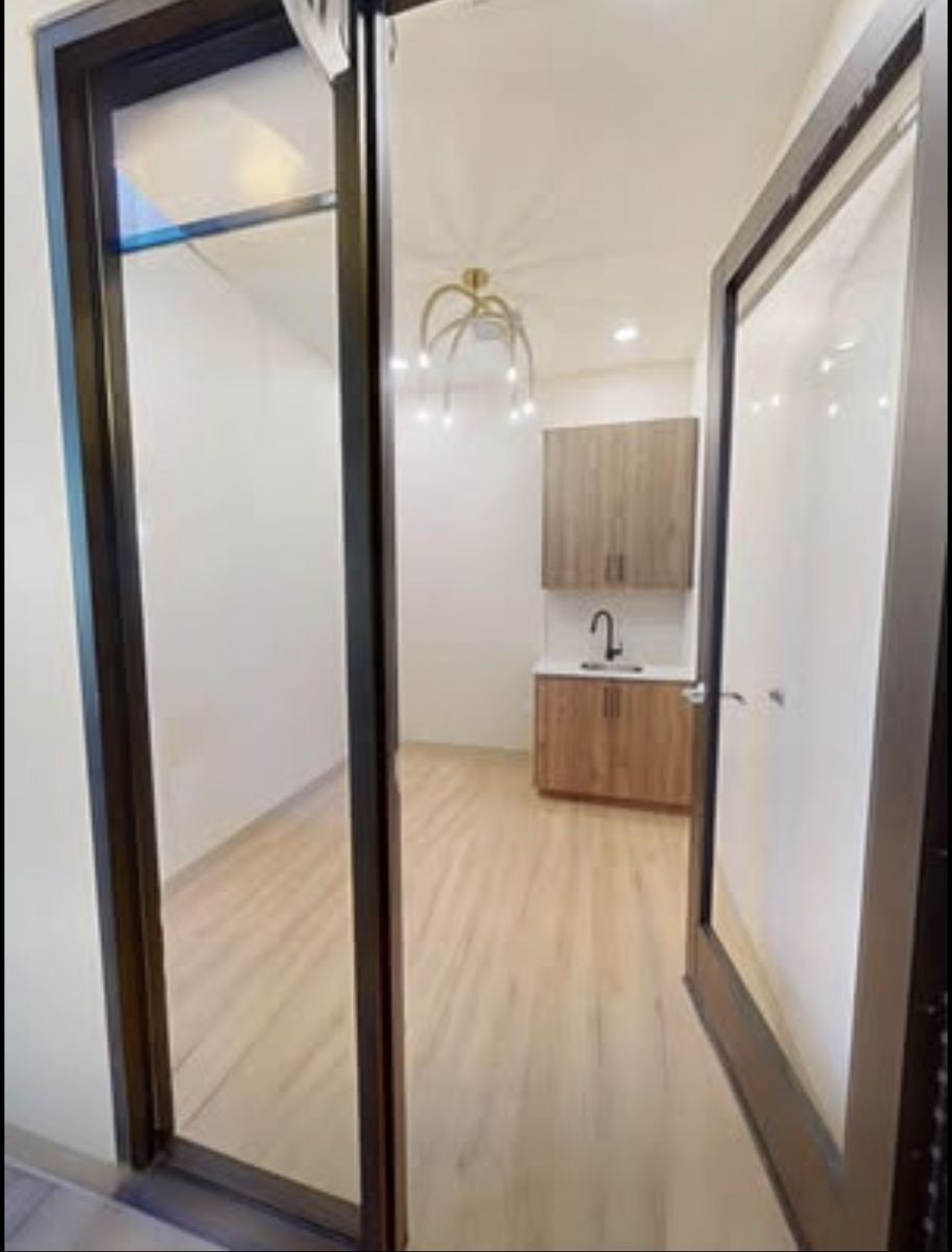Salon Suite/ Booth Rent / Office
