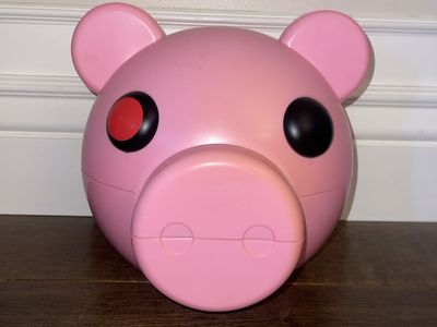 Collectable PIGGY piggy Bank + 9 Collectable Figurines